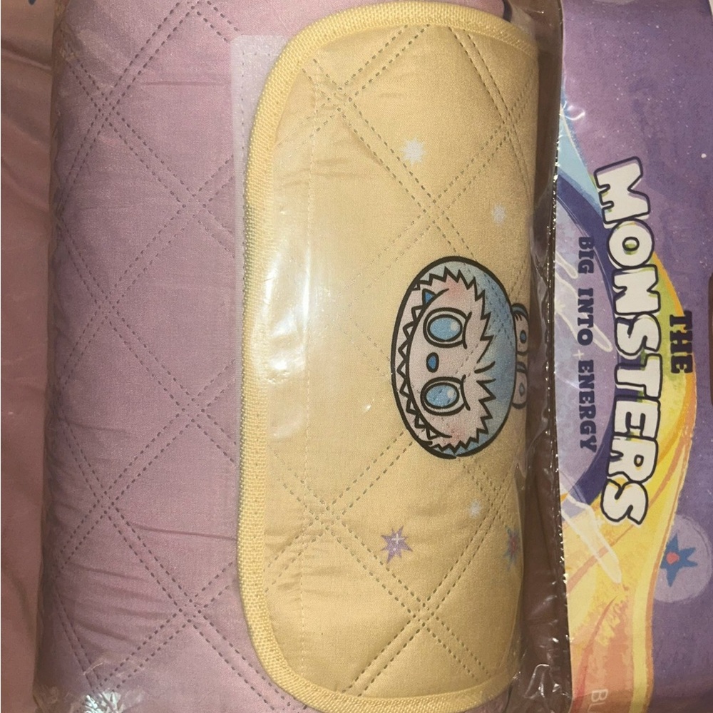 Labubu Picnic Blanket NEW